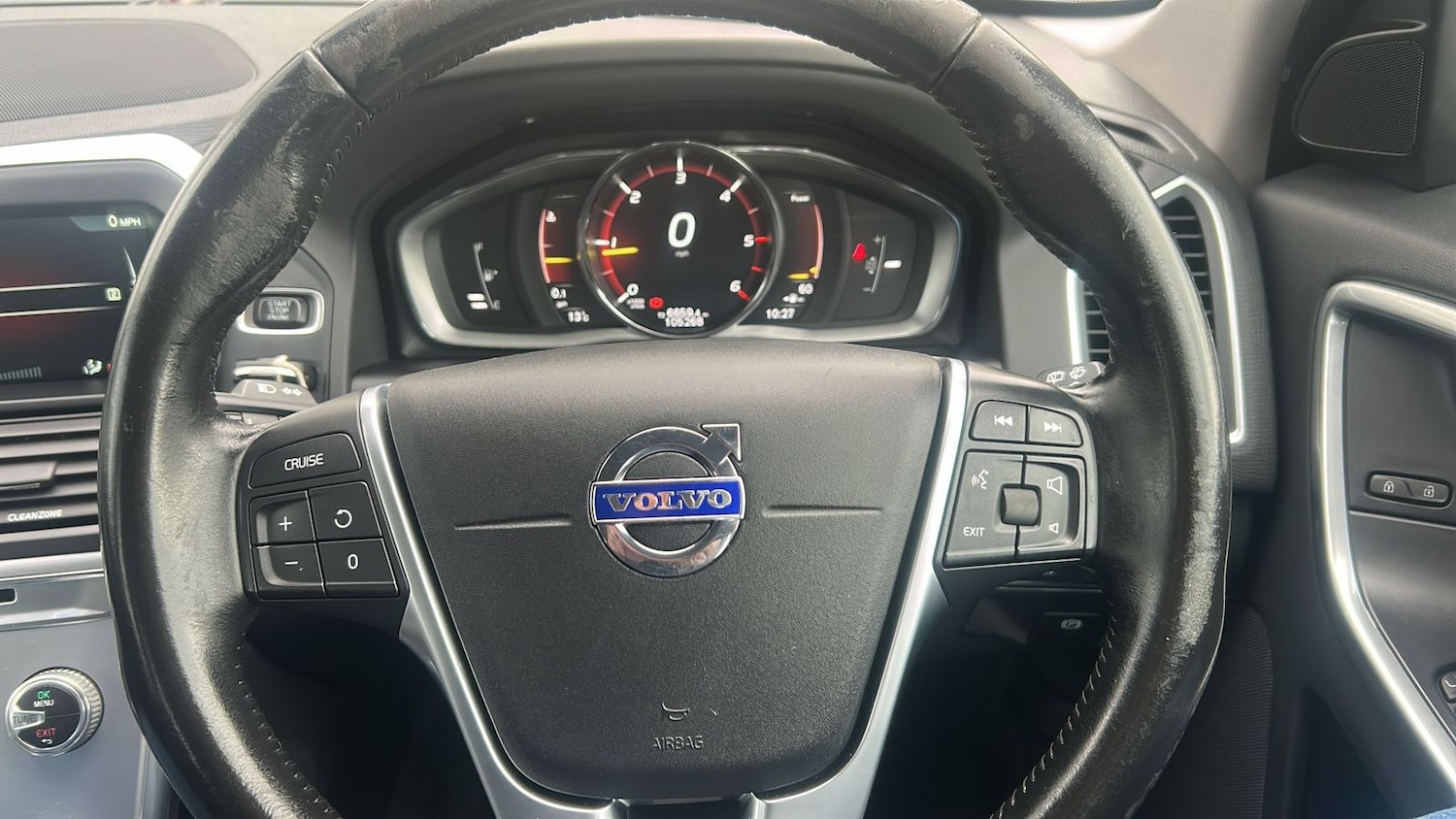 Used Volvo XC60 2016 for sale - 76229375: Photo 16