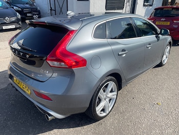 Used Volvo V40 2017 for sale - 75579844: Photo