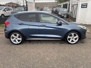 Used Ford Fiesta 2018 for sale - 76190883: Photo