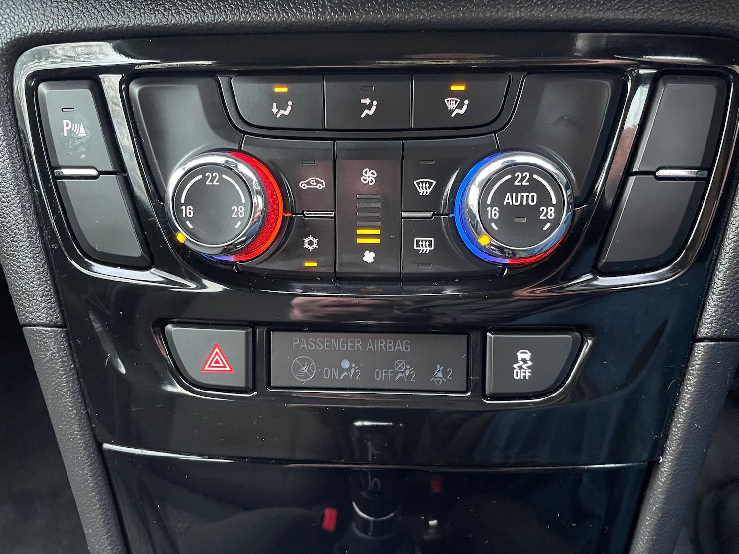 Used Vauxhall Mokka X 2018 for sale - 76928176: Photo 17