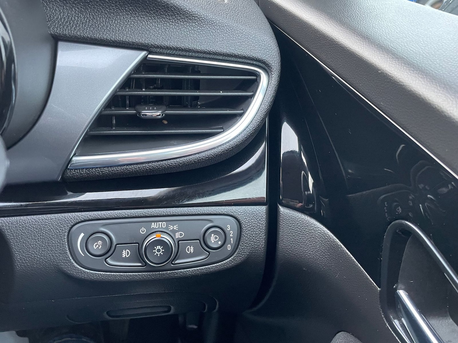 Used Vauxhall Mokka X 2018 for sale - 76928176: Photo 22