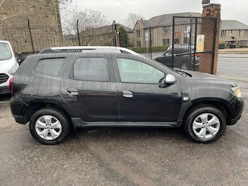 Used Dacia Duster 2019 for sale - 77043096: Photo