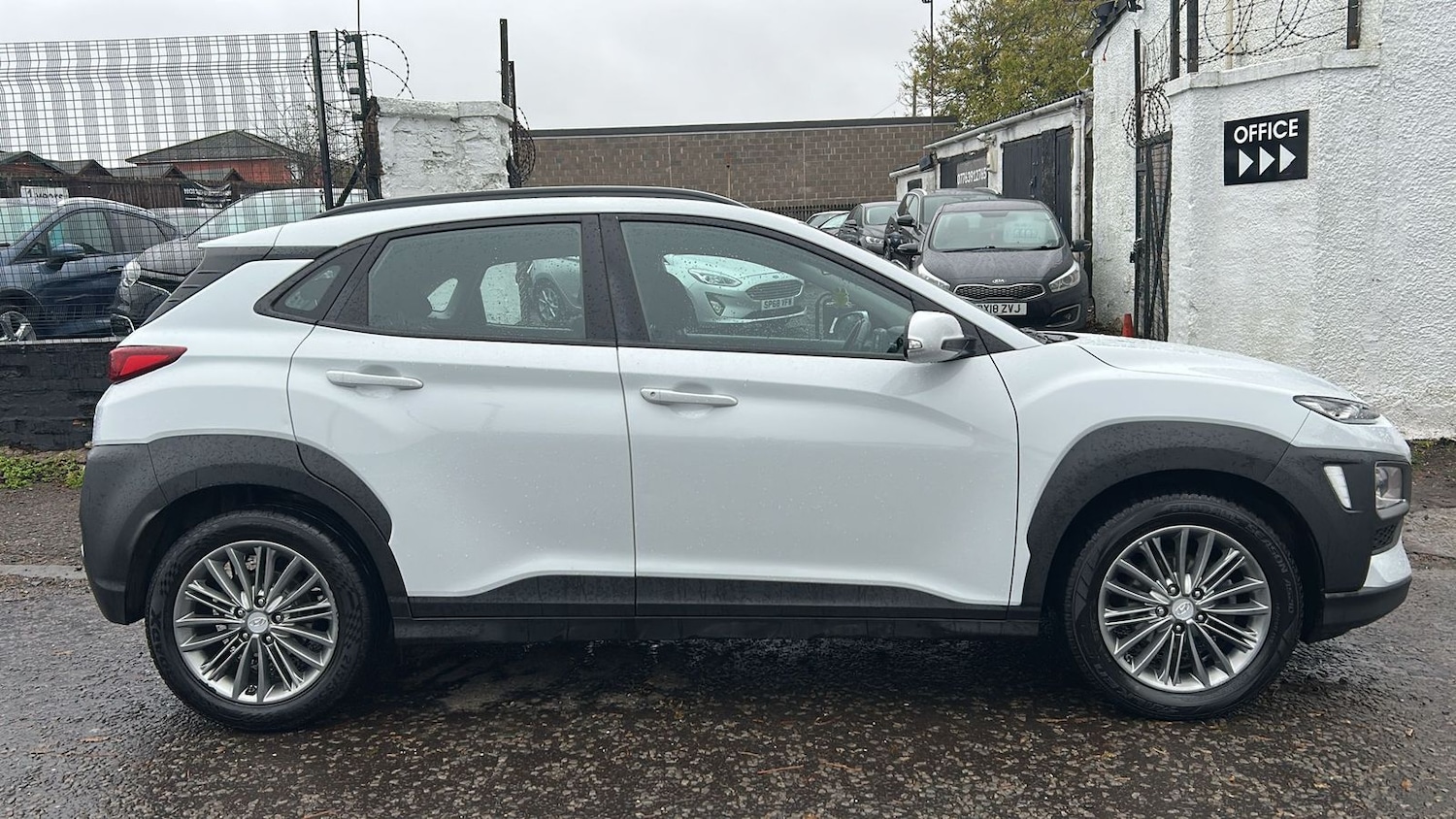 Used Hyundai KONA 2018 for sale - 76338662: Photo 3