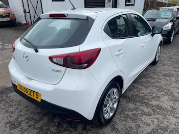 Used Mazda Mazda2 2016 for sale - 75270421: Photo