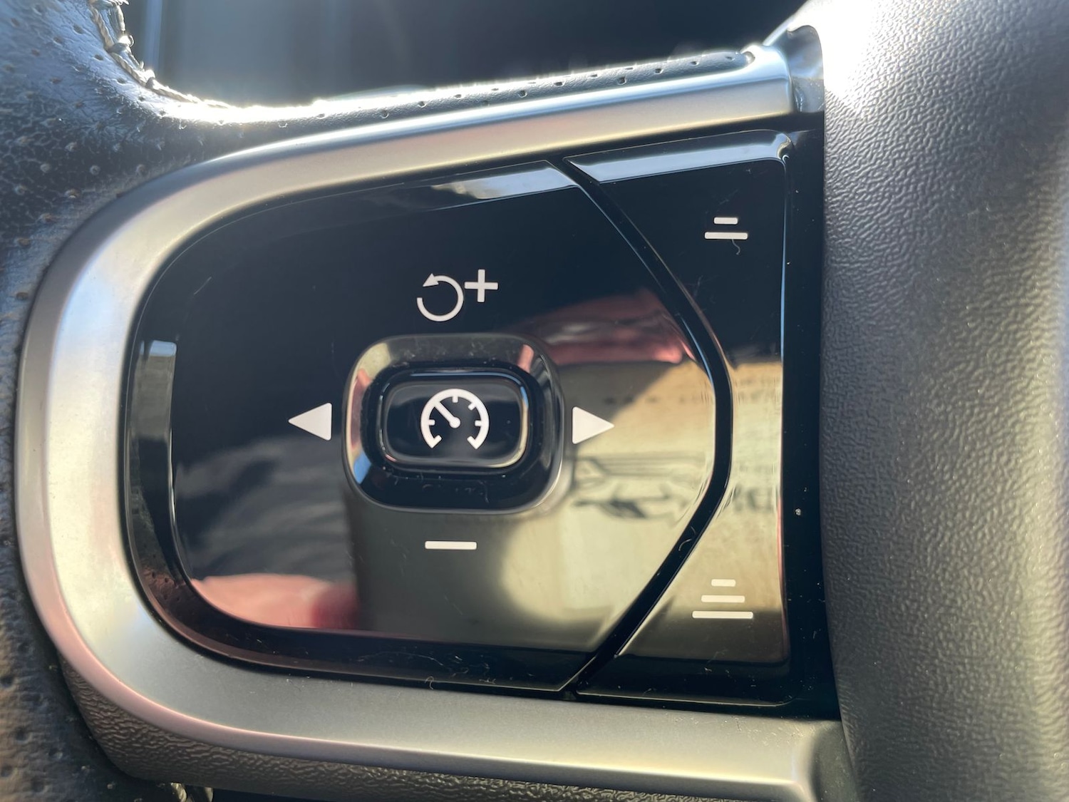 Used Volvo V90 2019 for sale - 77360670: Photo 23