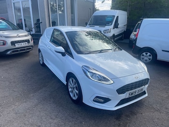 Used Ford Fiesta Van 2019 for sale - 78692536: Photo