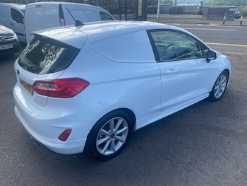 Used Ford Fiesta Van 2019 for sale - 78692536: Photo