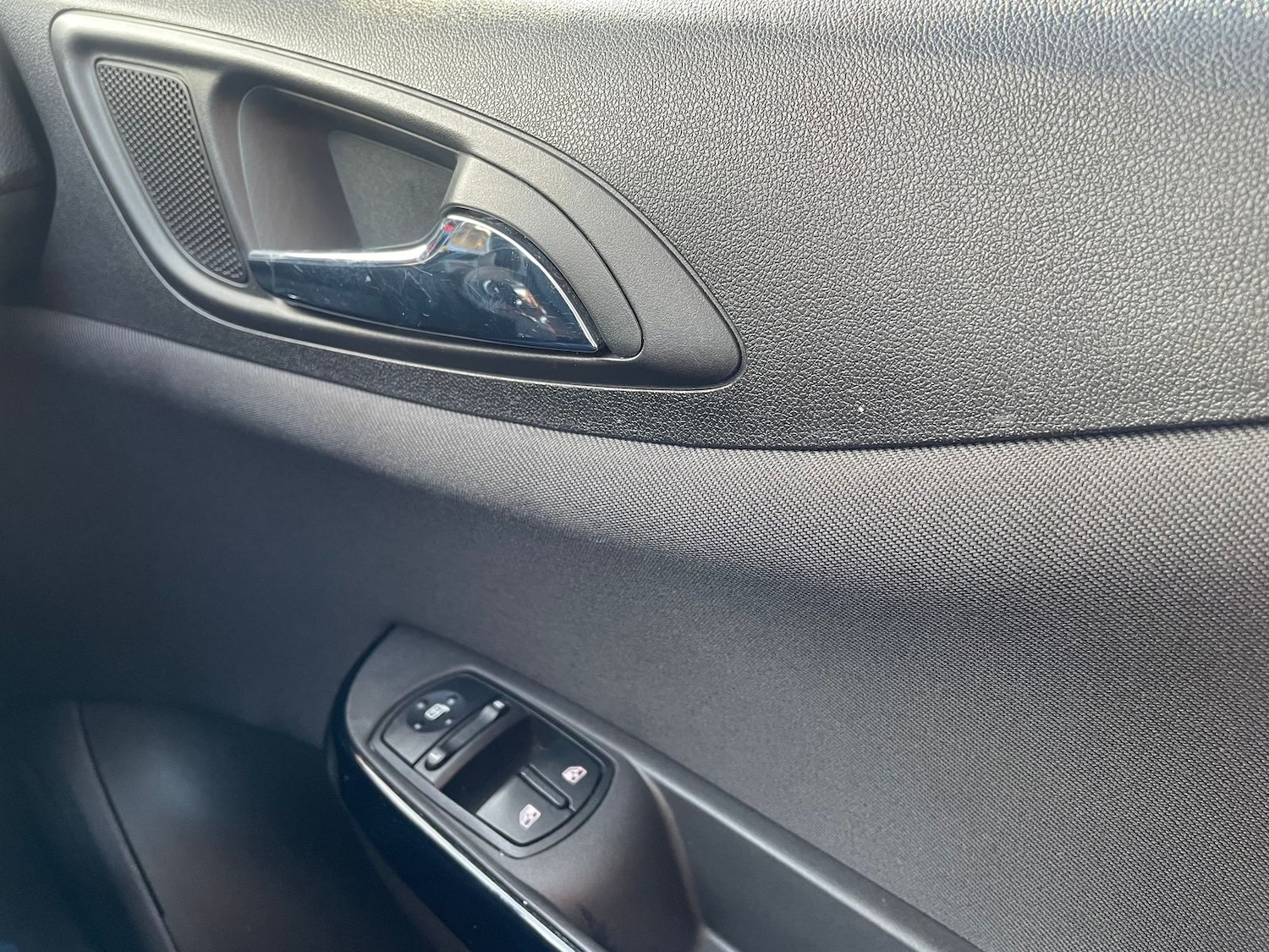 Used Vauxhall Corsa 2016 for sale - 77082713: Photo 18