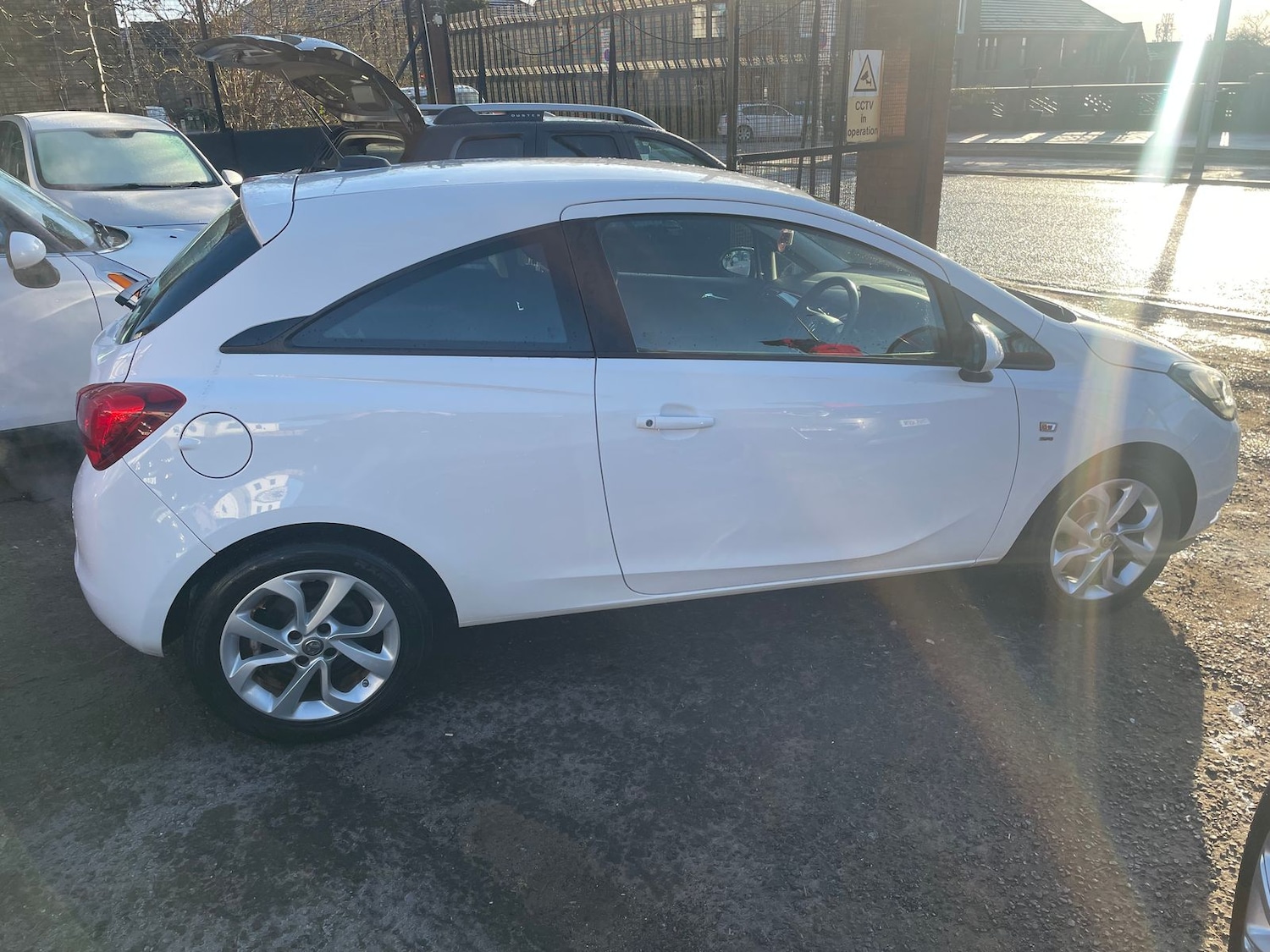 Used Vauxhall Corsa 2016 for sale - 77082713: Photo 2