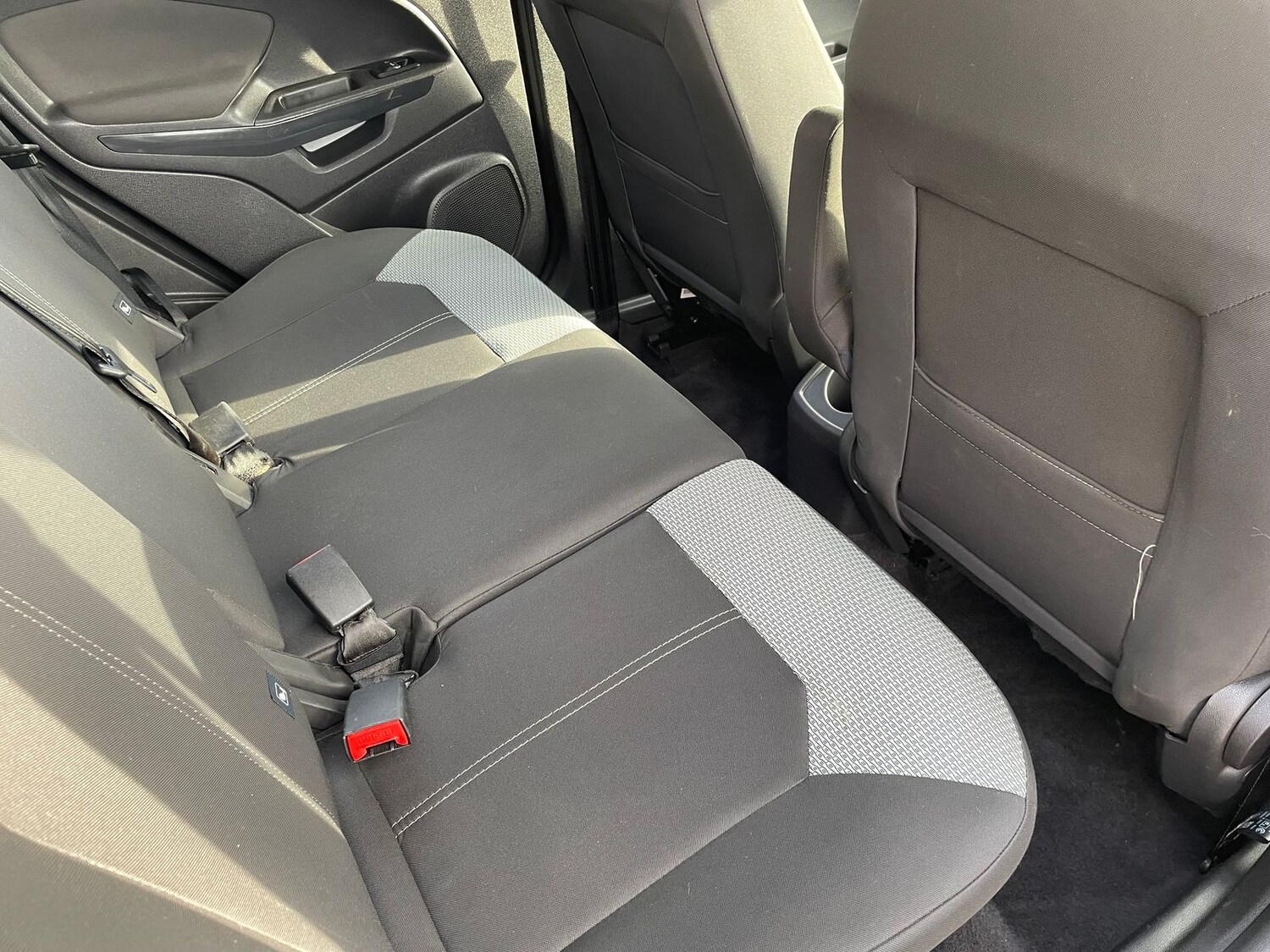 Used Ford Ecosport 2015 for sale - 77942303: Photo 11