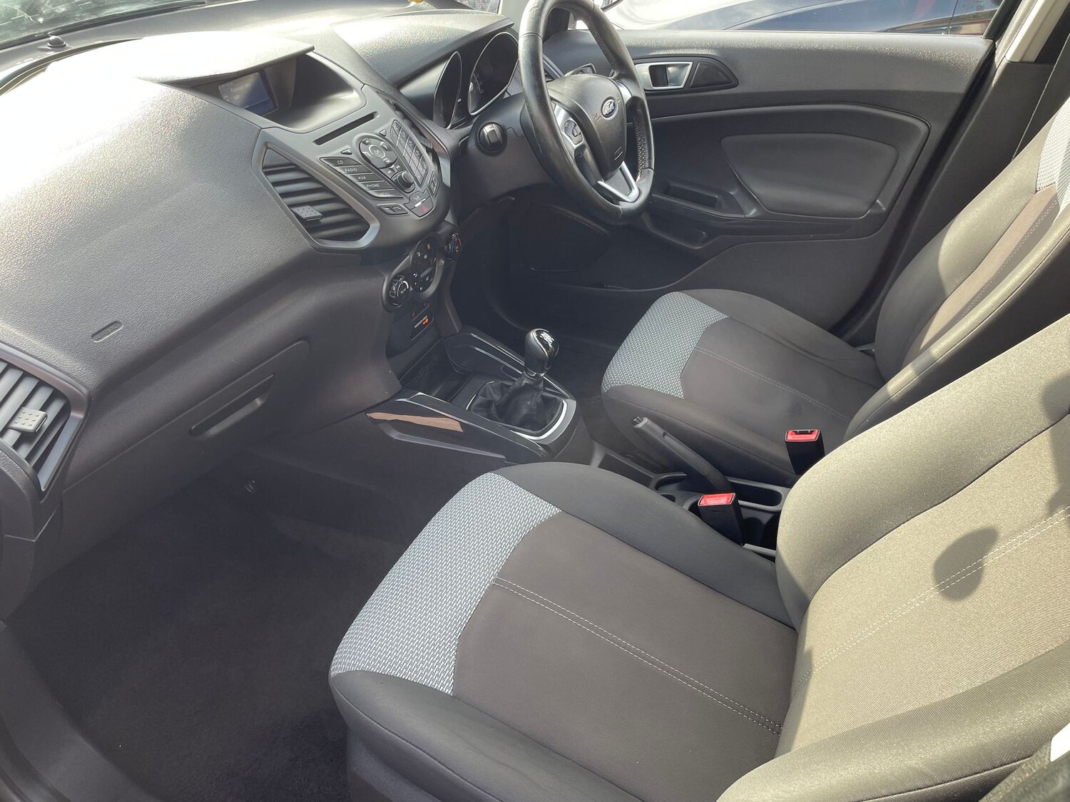 Used Ford Ecosport 2015 for sale - 77942303: Photo 7