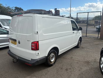 Used Volkswagen Transporter 2016 for sale - 79733982: Photo