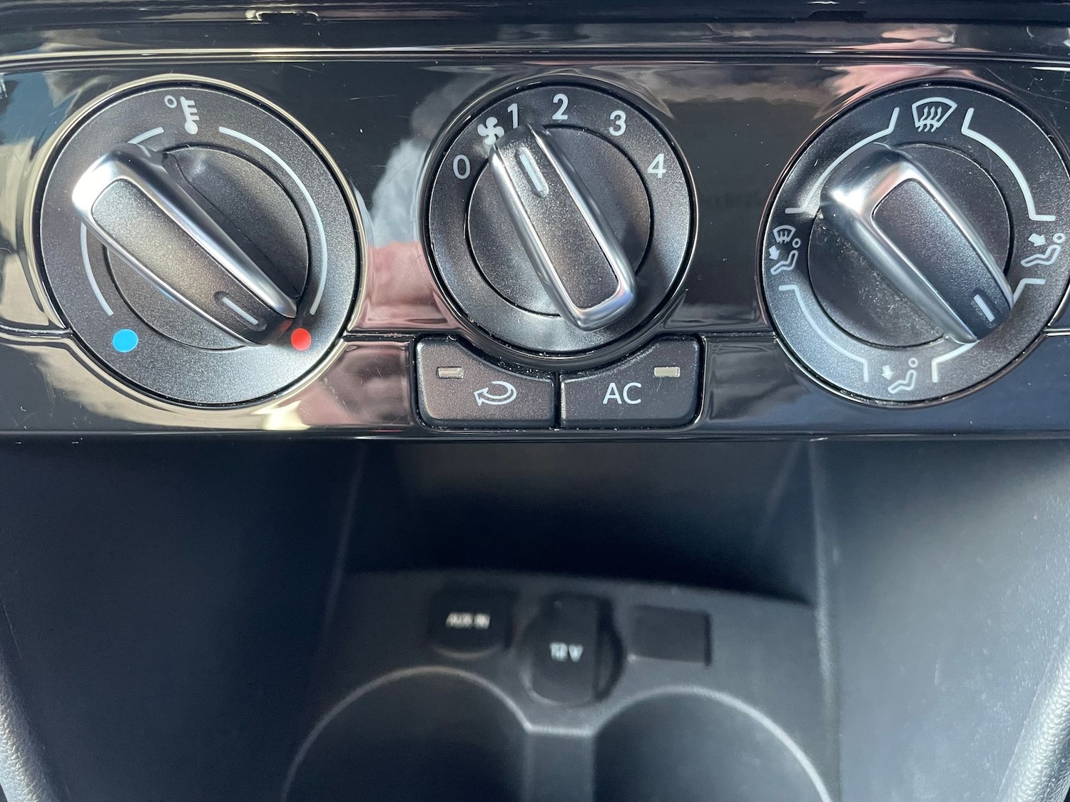 Used Volkswagen Polo 2014 for sale - 75943490: Photo 18