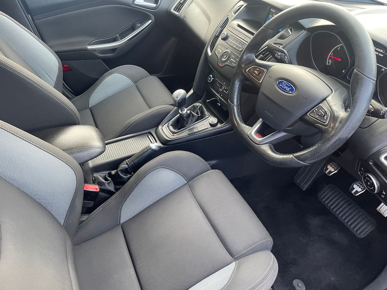 Used Ford Focus 2016 for sale - 76901635: Photo 14