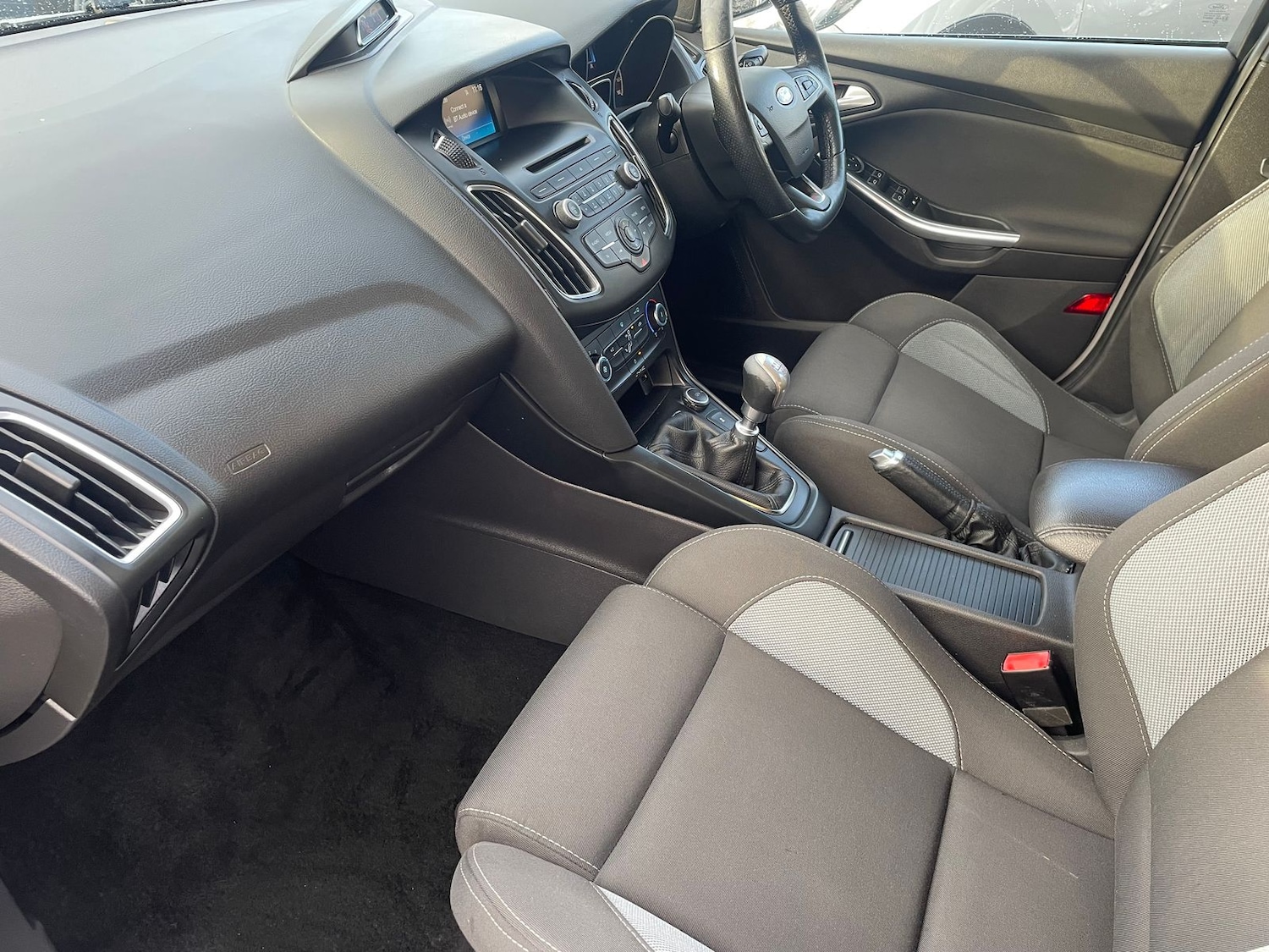 Used Ford Focus 2016 for sale - 76901635: Photo 9