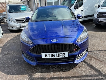 Used Ford Focus 2016 for sale - 79342656: Photo