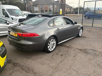 Used Jaguar XF 2016 for sale - 79671439: Photo