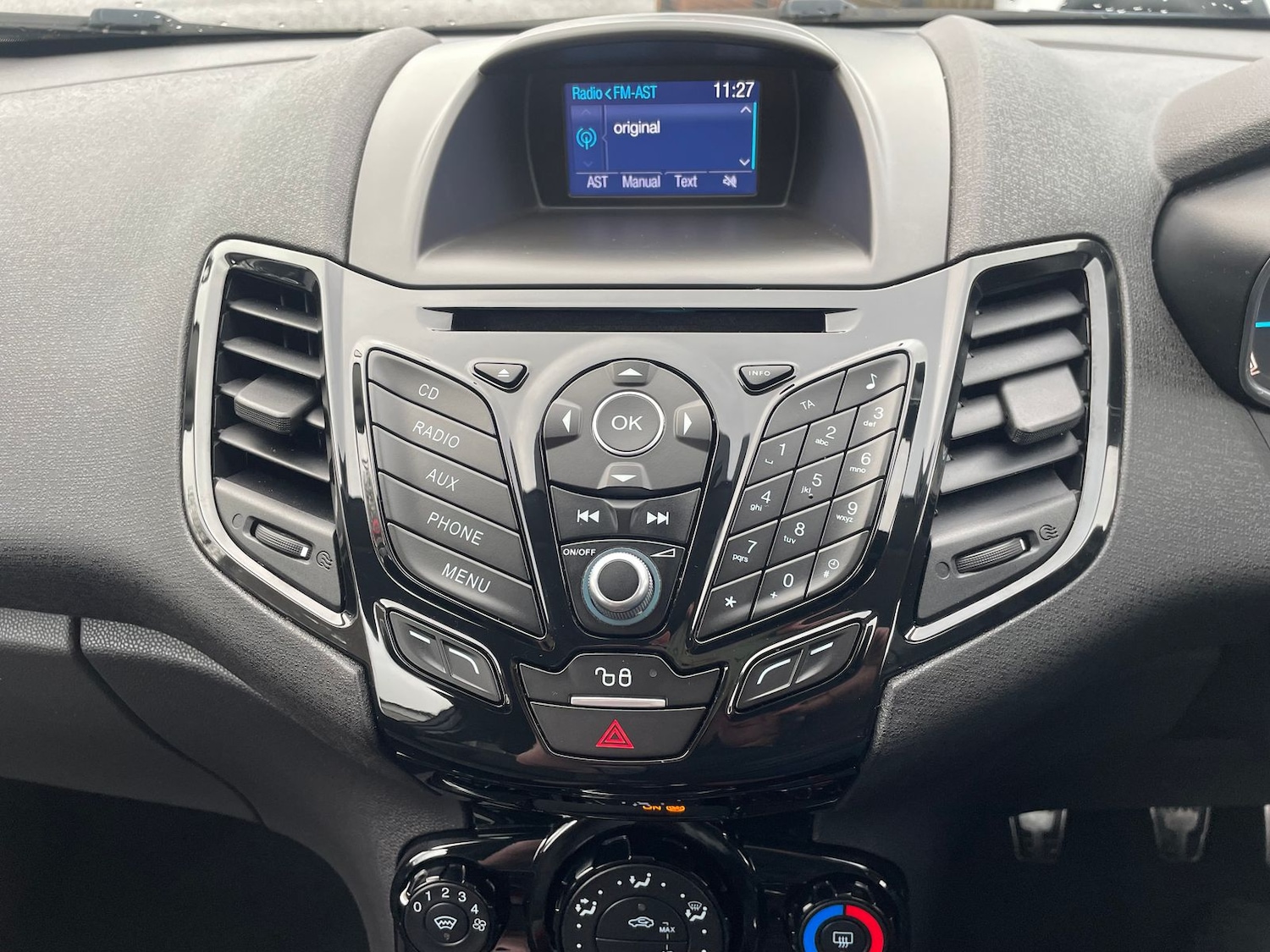 Used Ford Fiesta 2015 for sale - 76459226: Photo 14