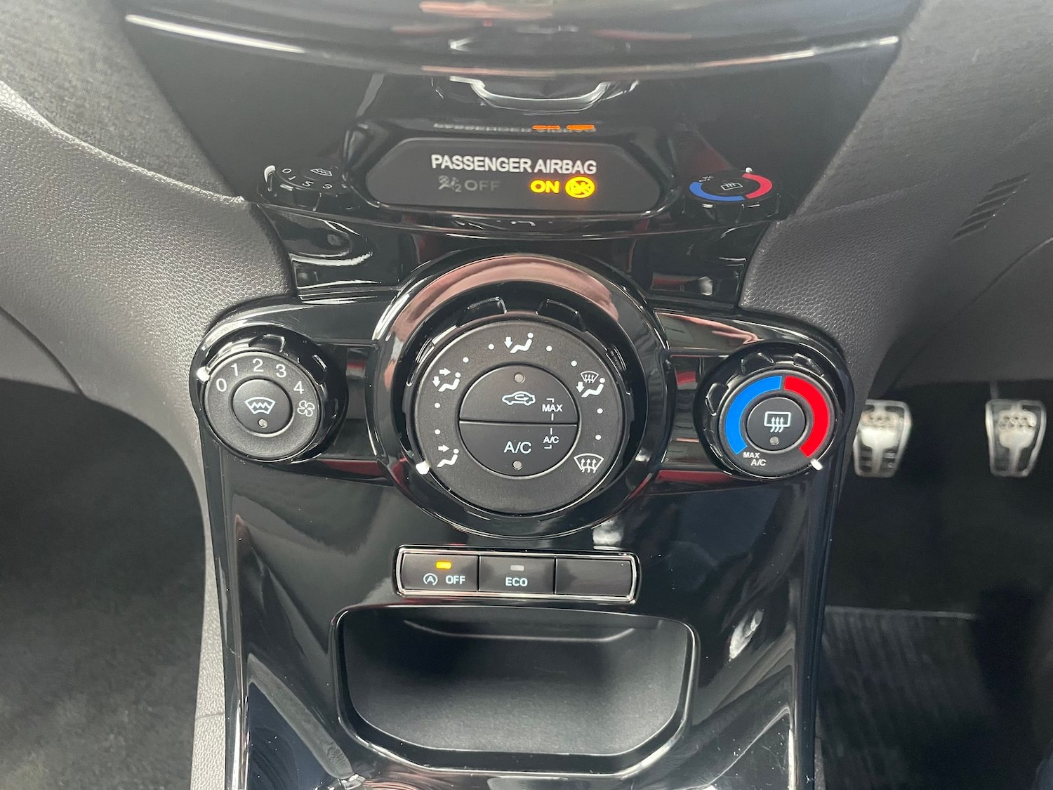 Used Ford Fiesta 2015 for sale - 76459226: Photo 16