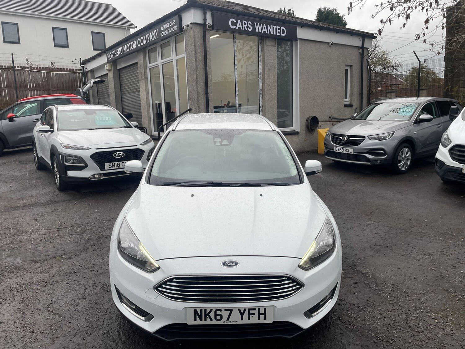 Used Ford Focus 2017 for sale - 76372608: Photo 2