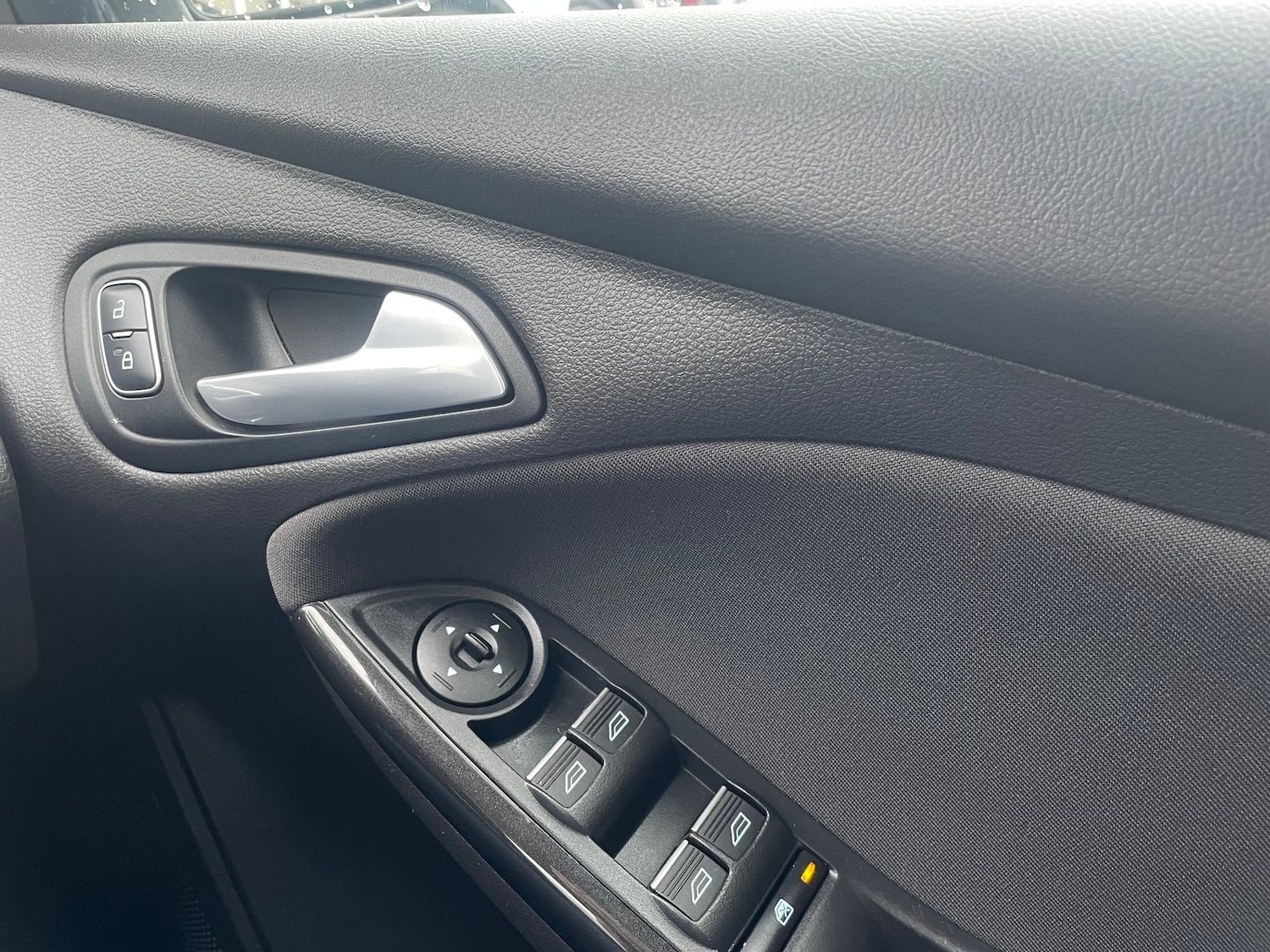 Used Ford Focus 2017 for sale - 76372608: Photo 21