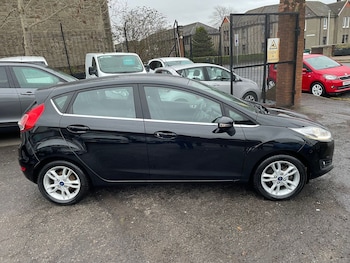 Used Ford Fiesta 2017 for sale - 76717516: Photo