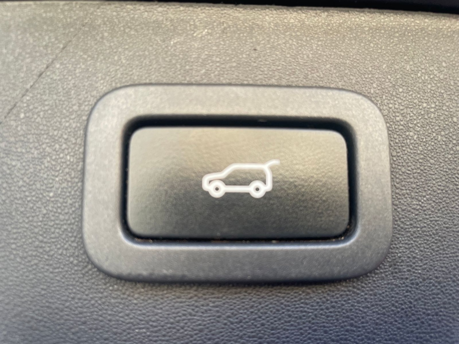 Used Land Rover Discovery Sport 2015 for sale - 77075888: Photo 12