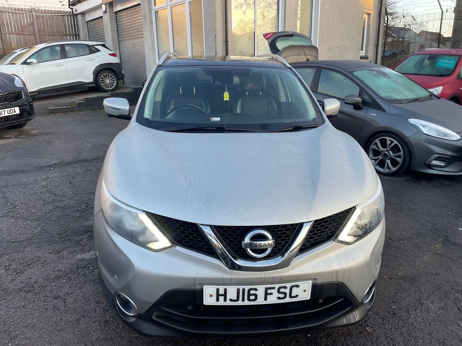 Used Nissan Qashqai 2016 for sale - 76795020: Photo 2
