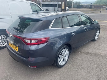 Used Renault Megane 2017 for sale - 79055889: Photo