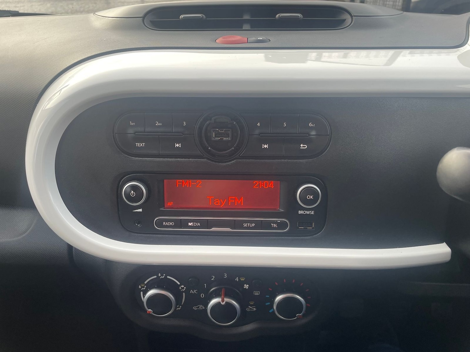 Used Renault Twingo 2015 for sale - 77224113: Photo 14