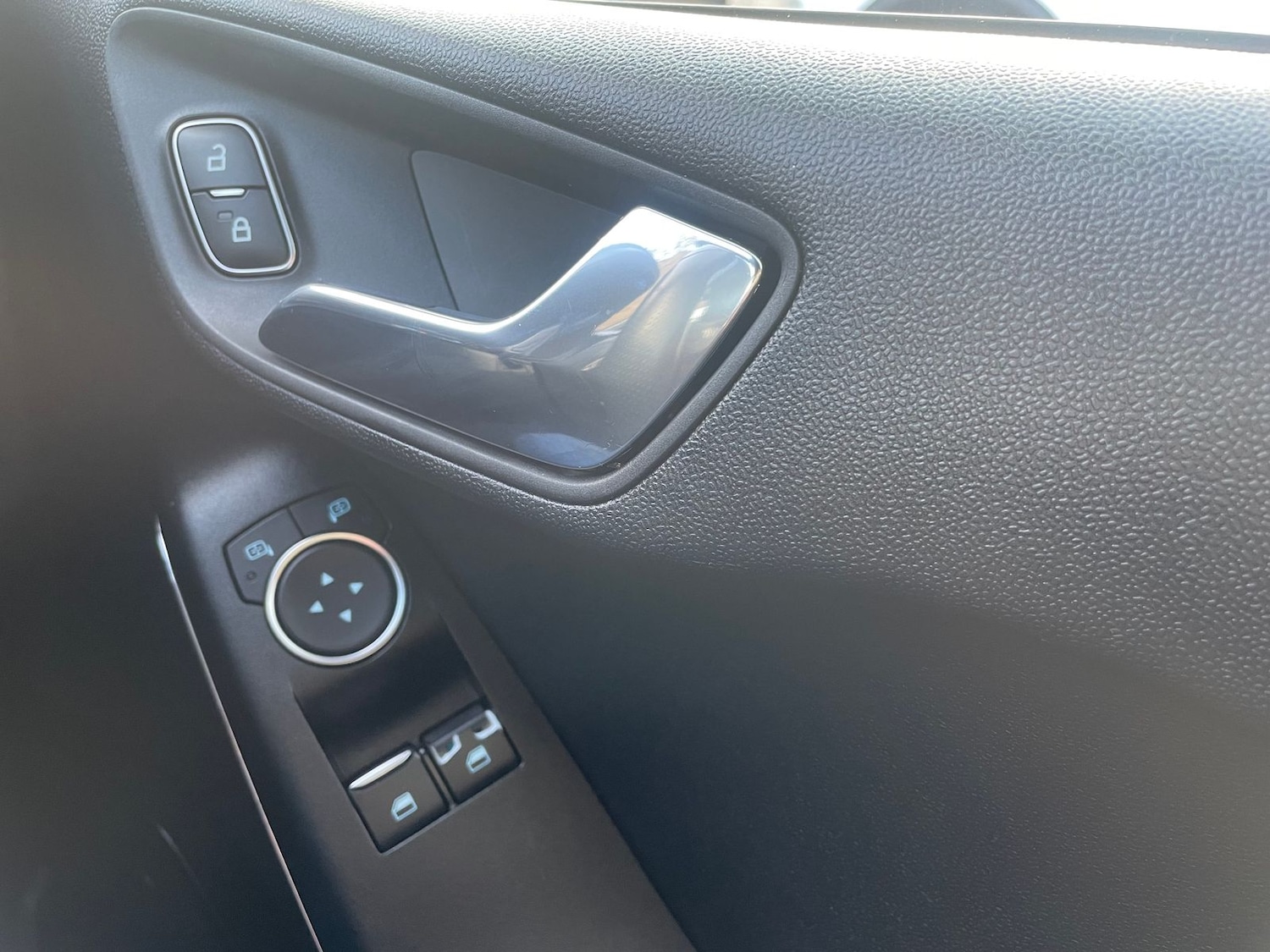 Used Ford Fiesta 2018 for sale - 76361697: Photo 21
