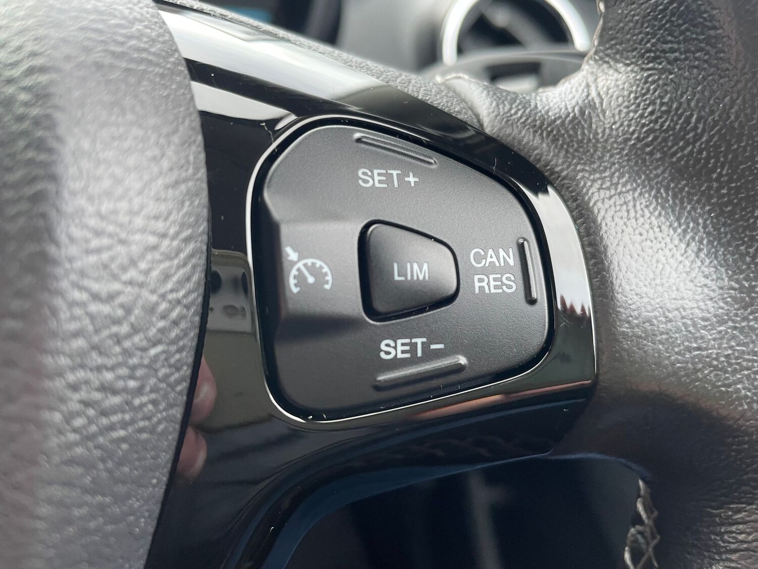 Used Ford Ka+ 2018 for sale - 77660493: Photo 22