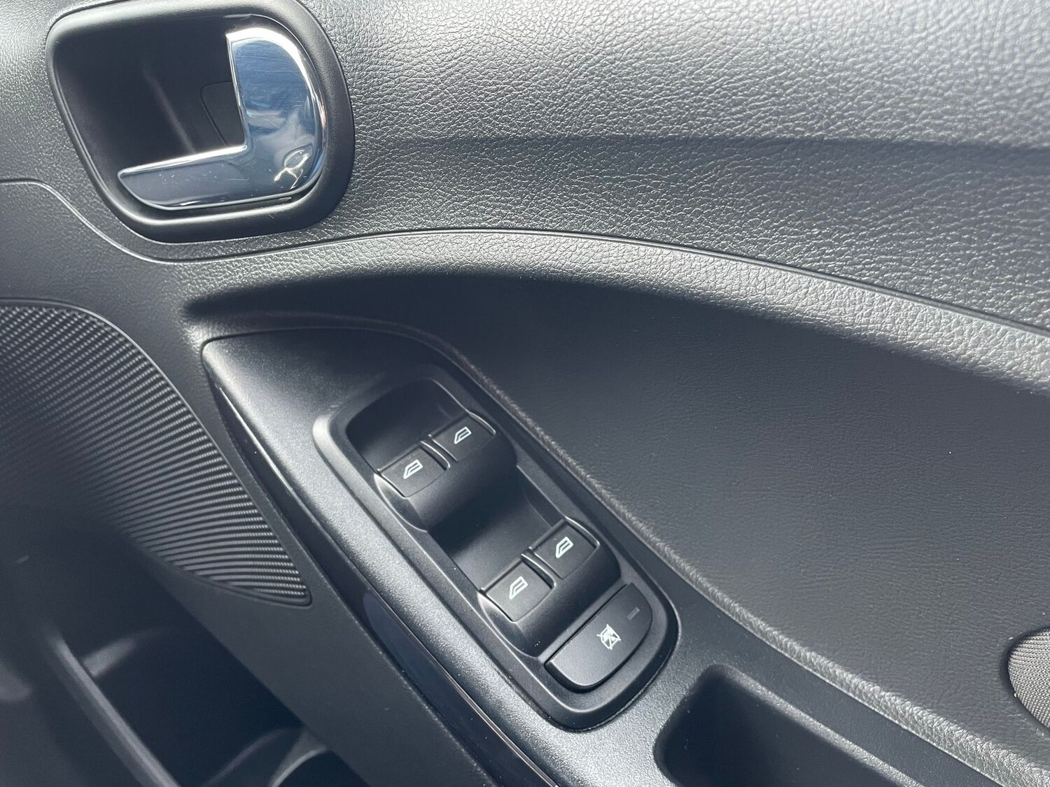 Used Ford Ka+ 2018 for sale - 77660493: Photo 23