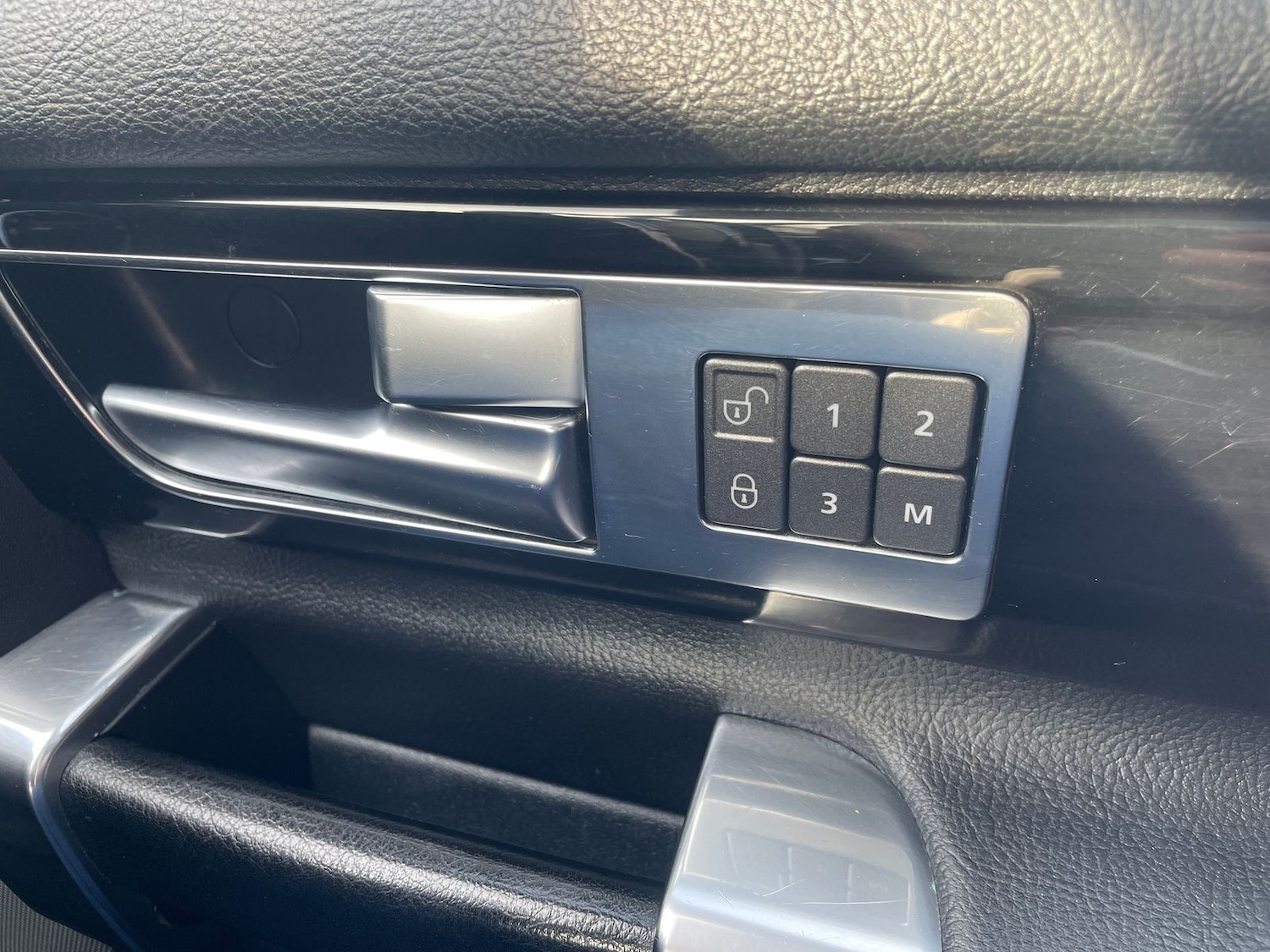 Used Land Rover Discovery 2014 for sale - 77576558: Photo 23