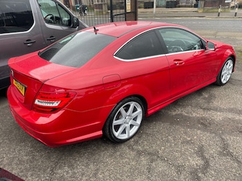 Used Mercedes-Benz C Class 2013 for sale - 77673966: Photo