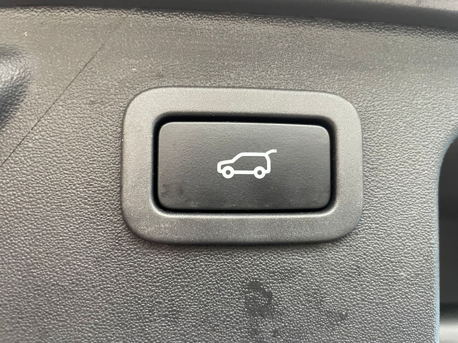 Used Land Rover Discovery Sport 2018 for sale - 76487358: Photo 12