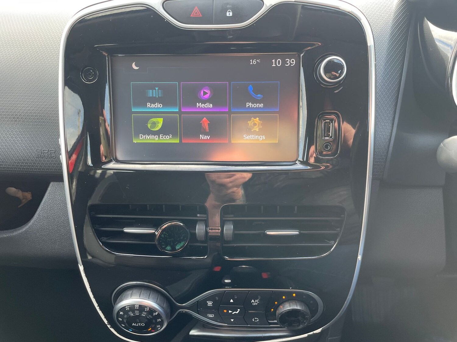 Used Renault Clio 2016 for sale - 78088743: Photo 15