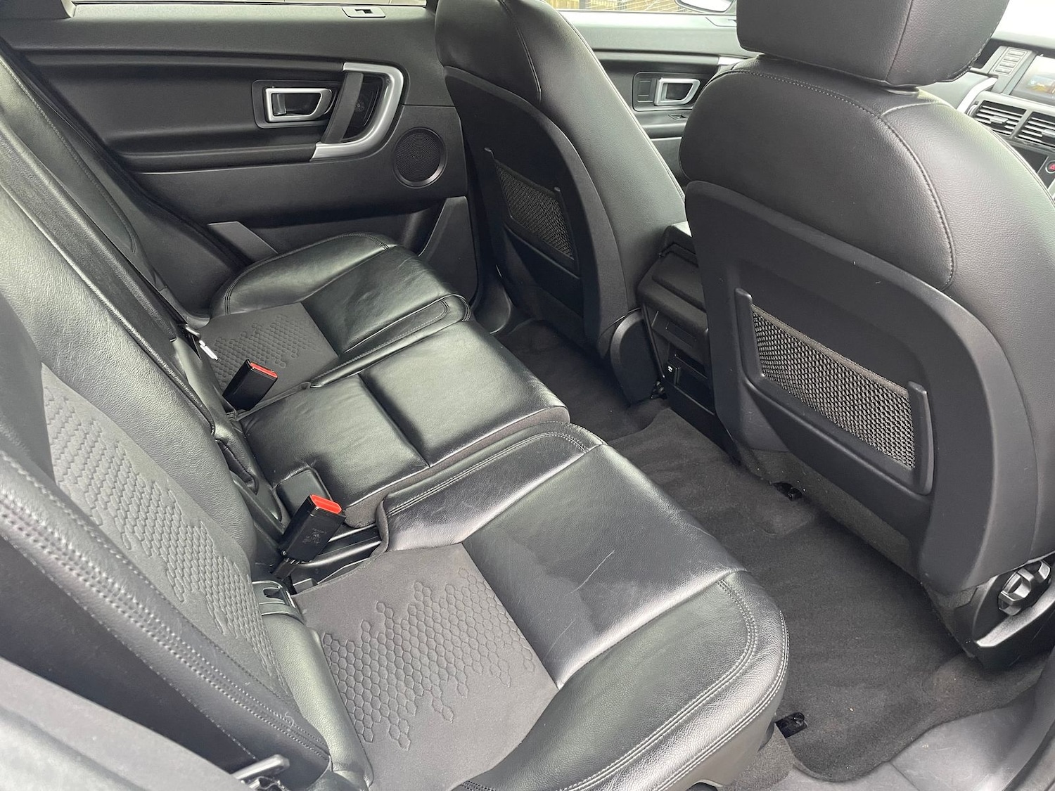 Used Land Rover Discovery Sport 2016 for sale - 77755878: Photo 11