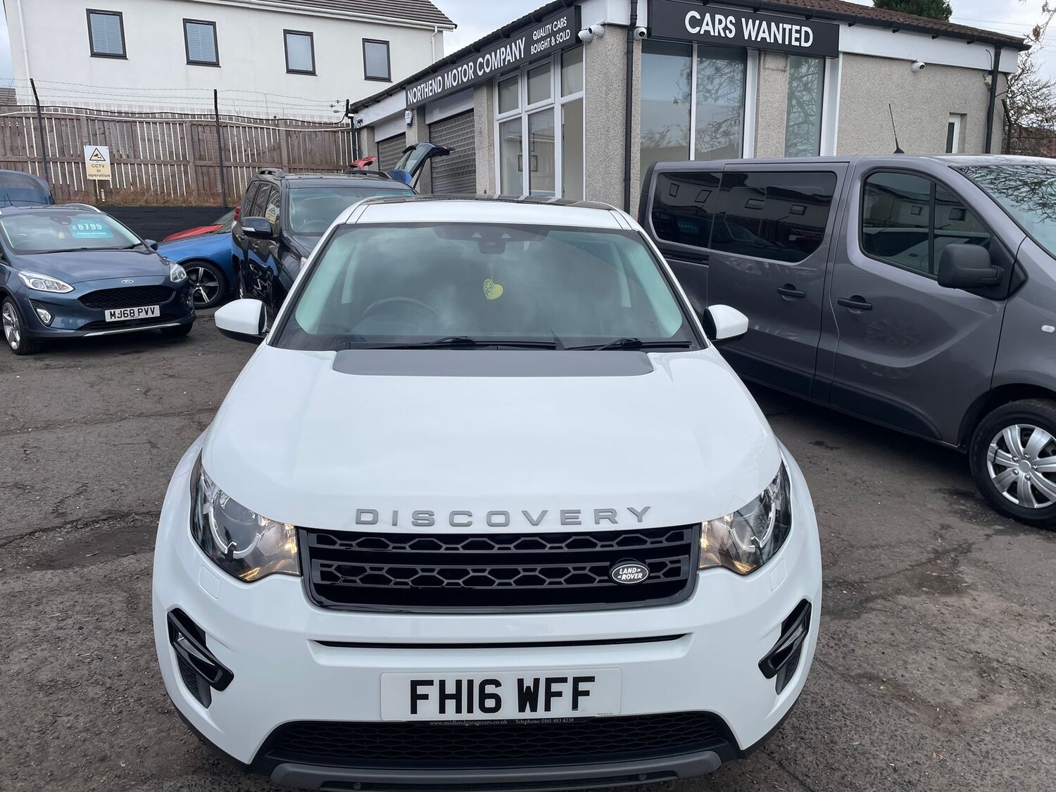 Used Land Rover Discovery Sport 2016 for sale - 77755878: Photo 2