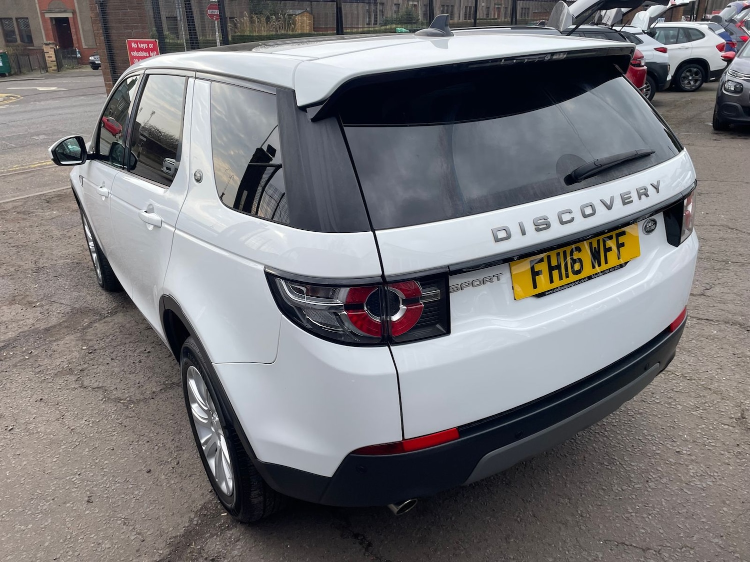 Used Land Rover Discovery Sport 2016 for sale - 77755878: Photo 6