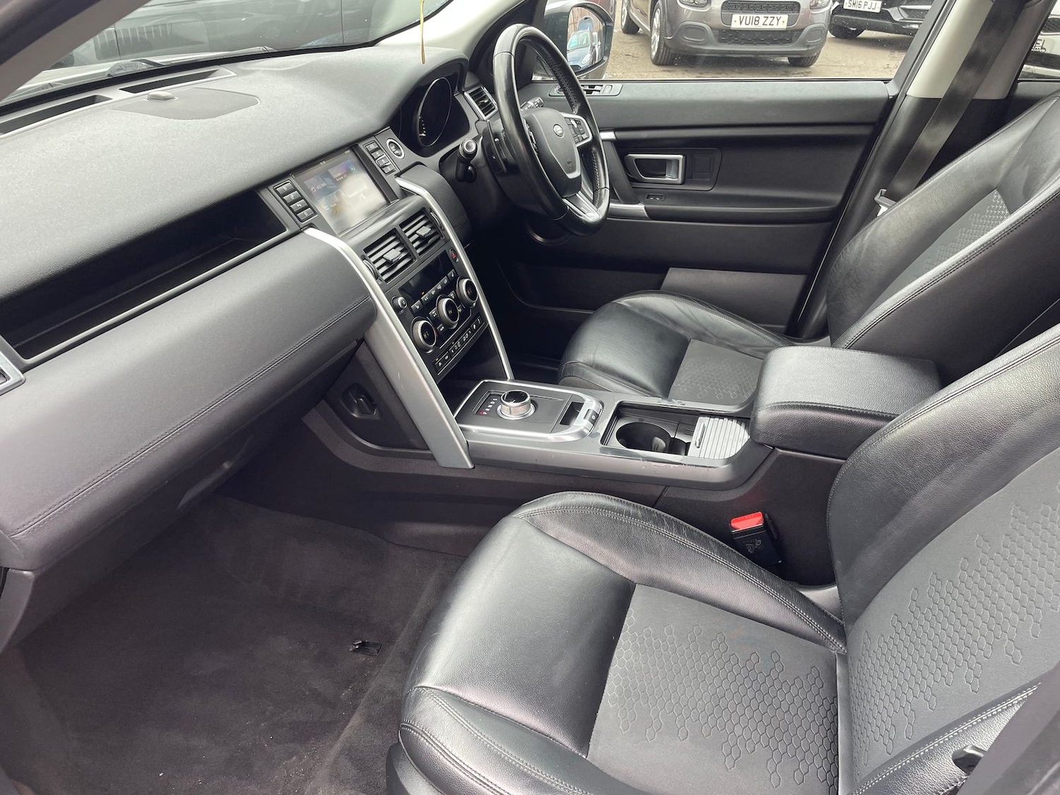 Used Land Rover Discovery Sport 2016 for sale - 77755878: Photo 9