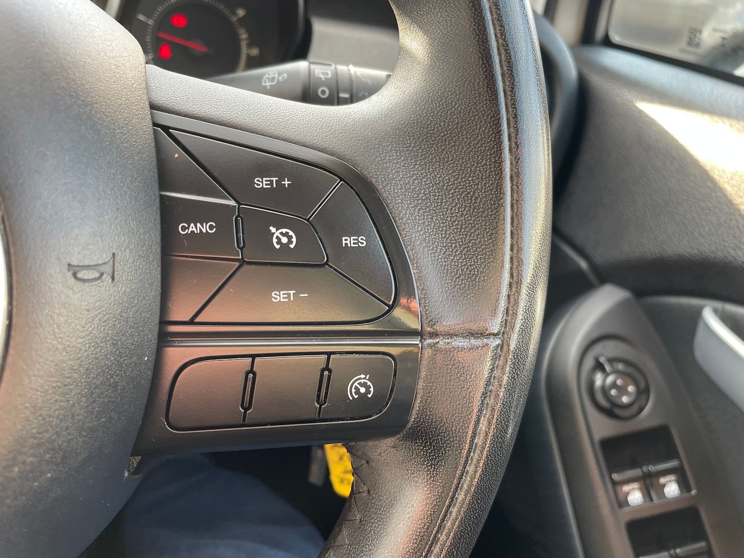 Used Fiat 500X 2015 for sale - 76514668: Photo 20