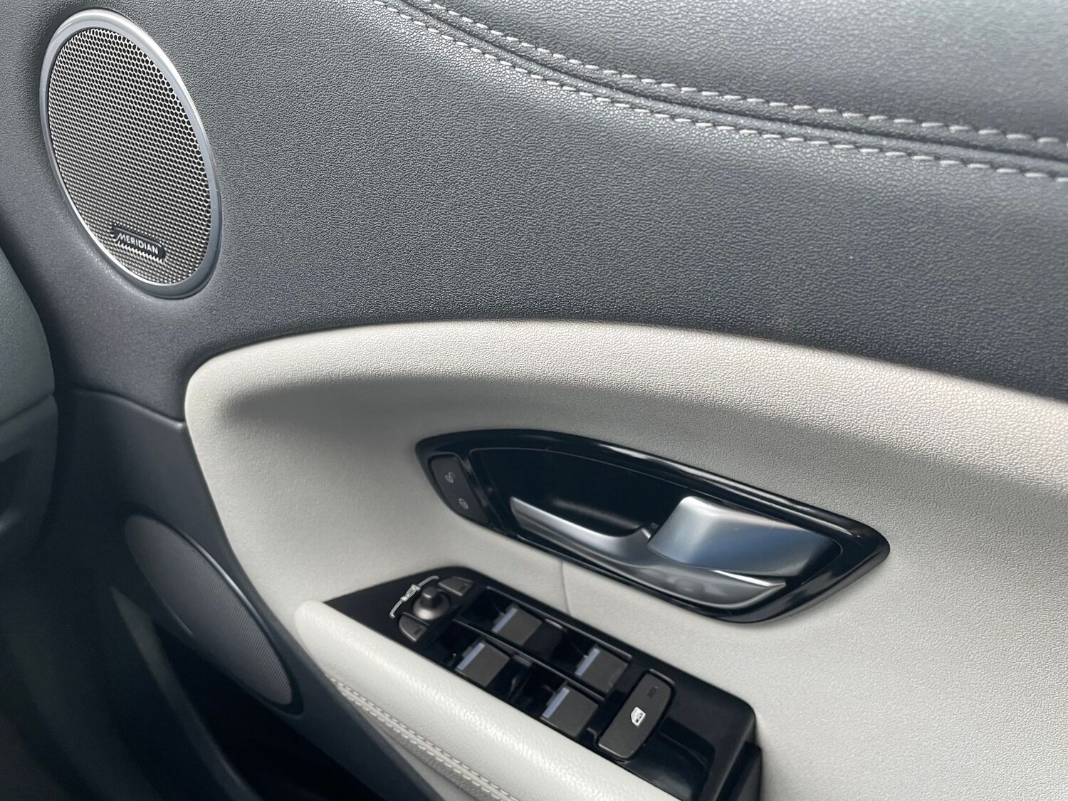 Used Land Rover Range Rover Evoque 2017 for sale - 78179063: Photo 23