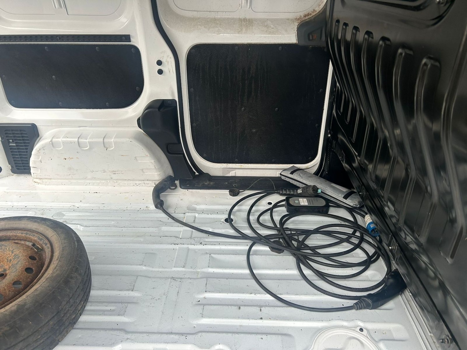 Used Nissan e-NV200 2016 for sale - 77588659: Photo 11