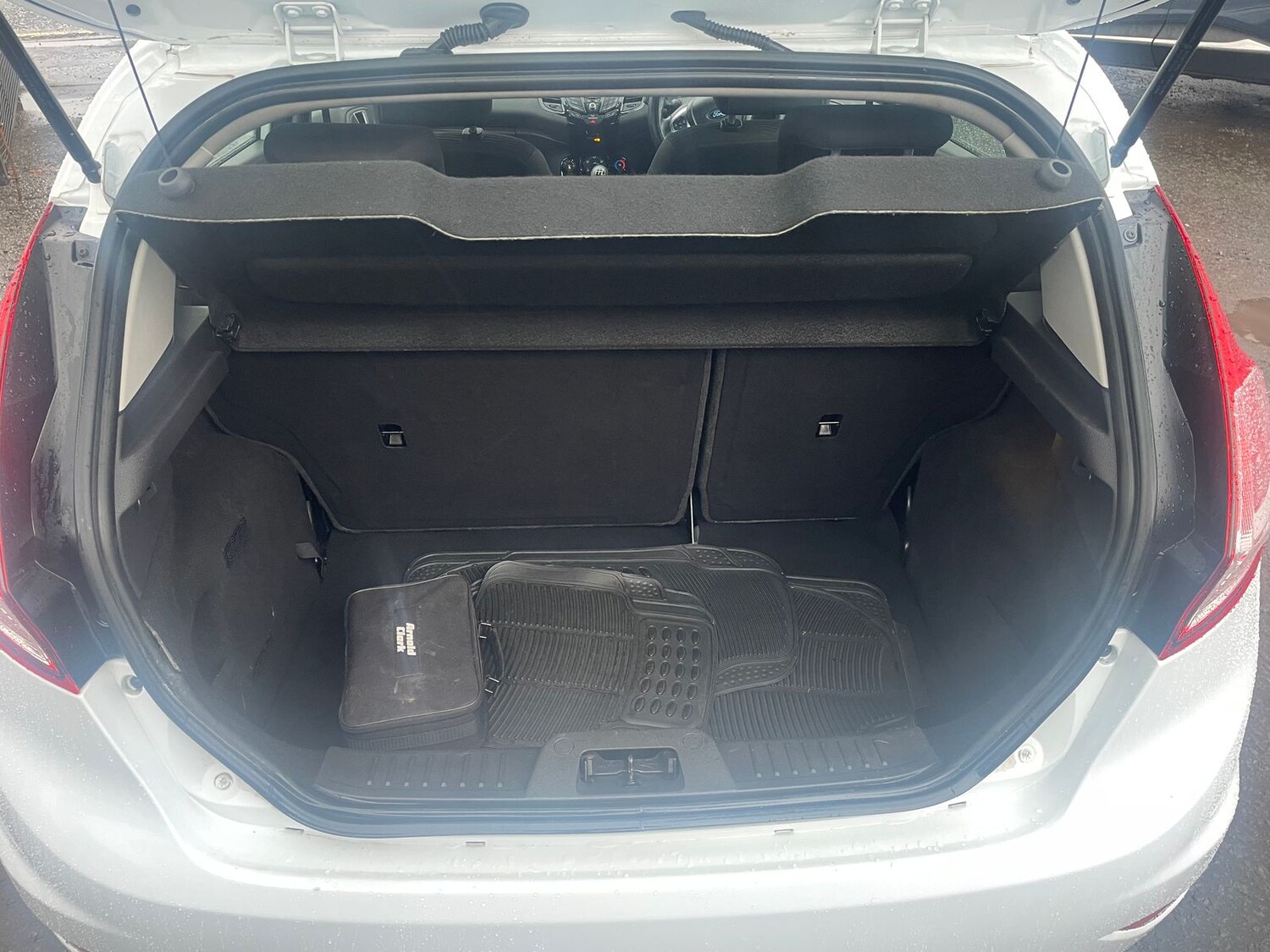 Used Ford Fiesta 2016 for sale - 77470988: Photo 11