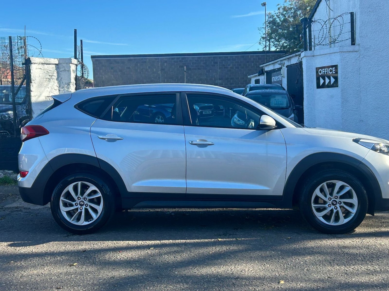 Used Hyundai TUCSON 2016 for sale - 76297375: Photo 3