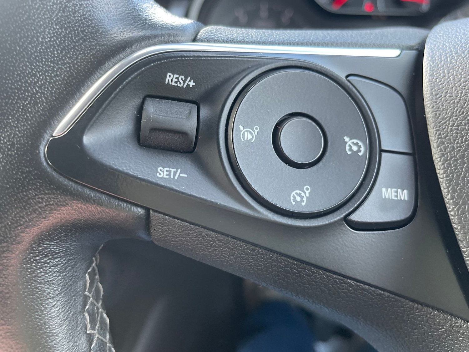 Used Vauxhall Crossland X 2018 for sale - 77786320: Photo 18