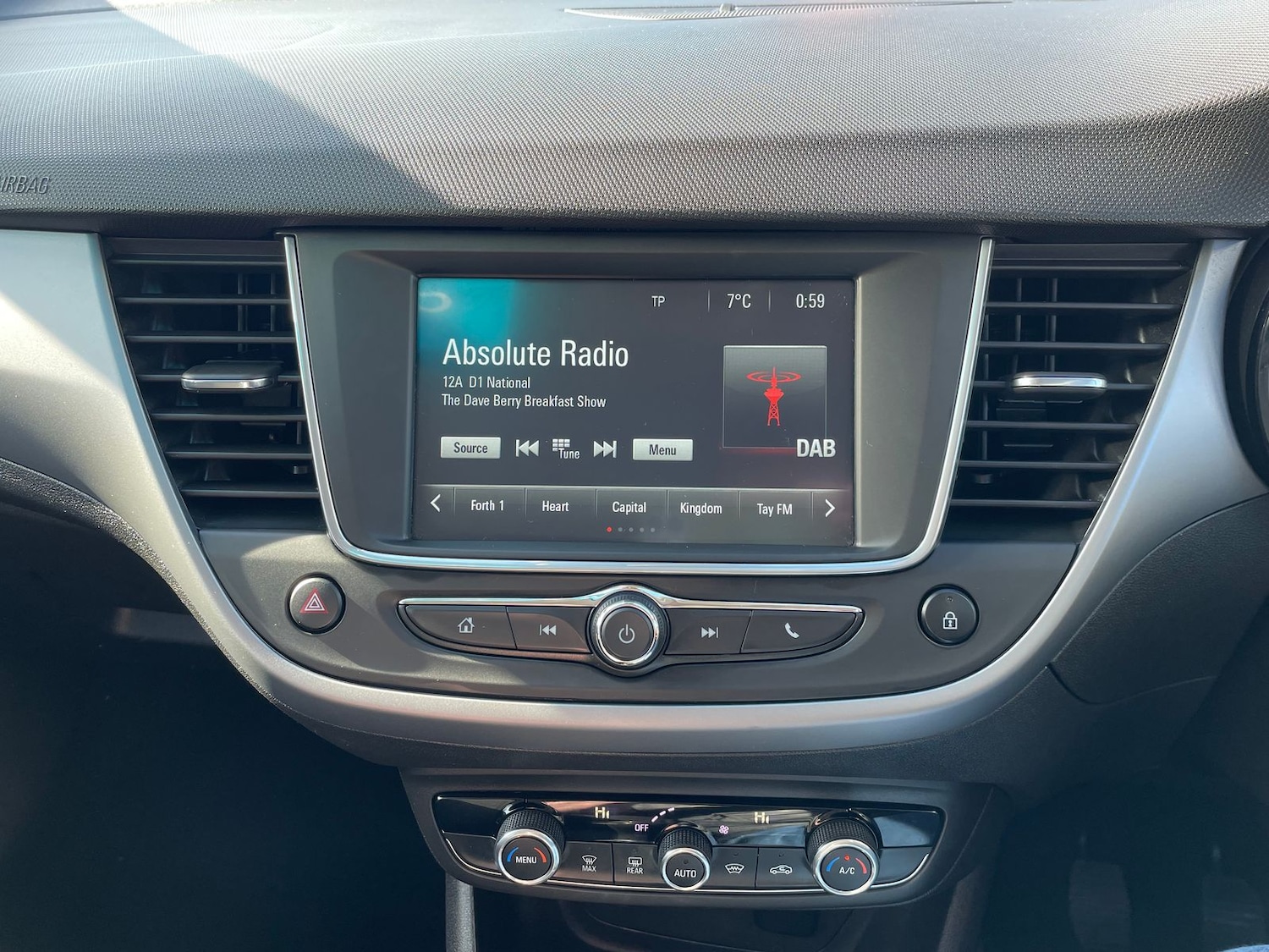 Used Vauxhall Crossland X 2018 for sale - 78022648: Photo 13