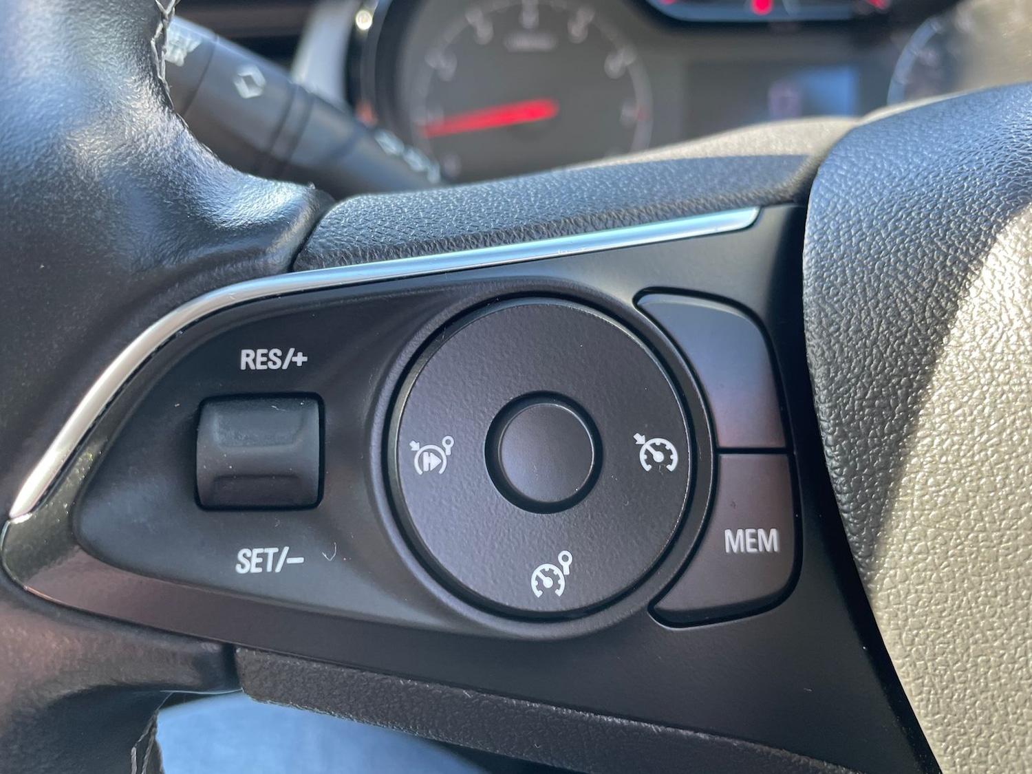 Used Vauxhall Crossland X 2018 for sale - 78022648: Photo 15