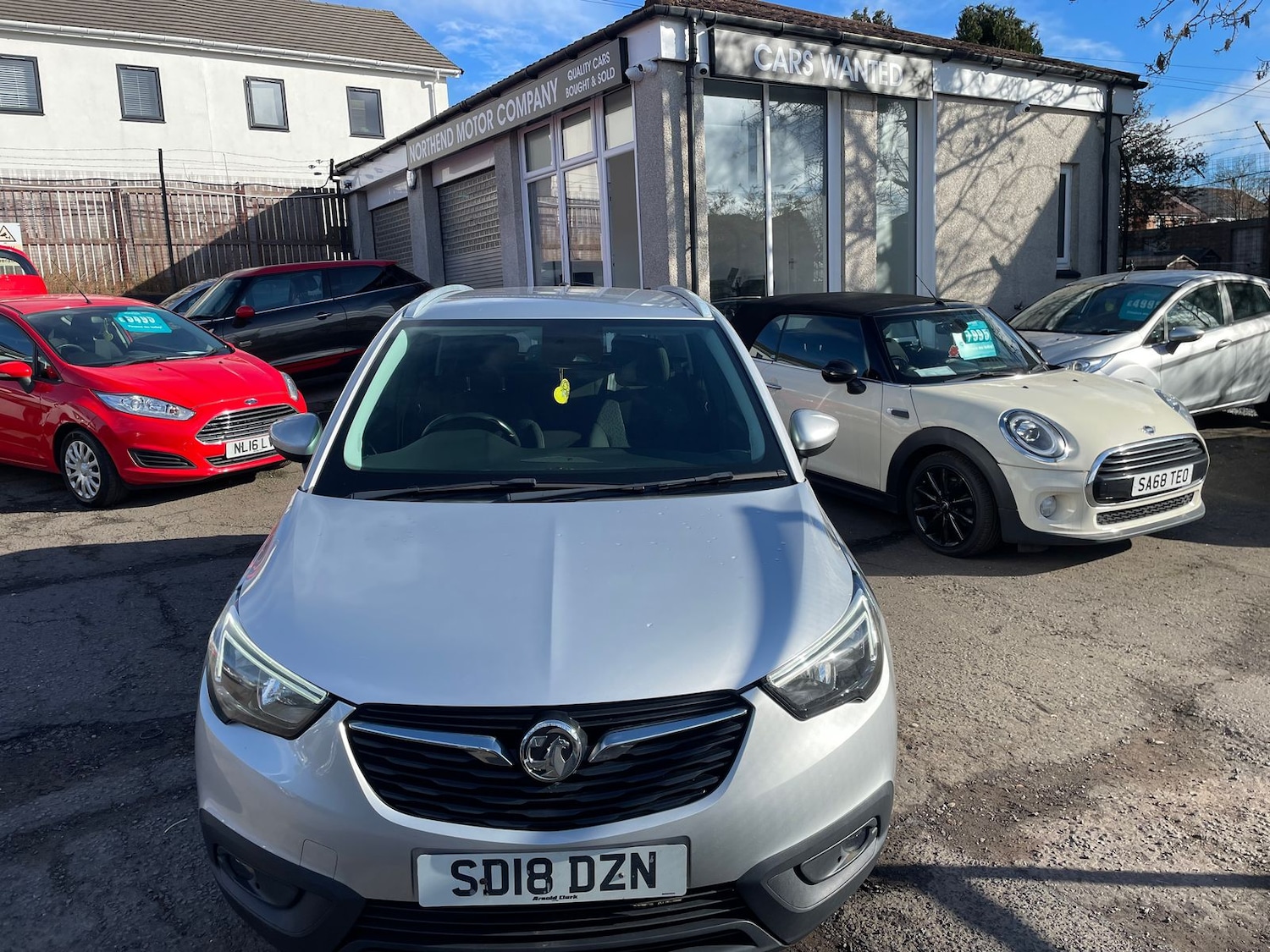Used Vauxhall Crossland X 2018 for sale - 78022648: Photo 2